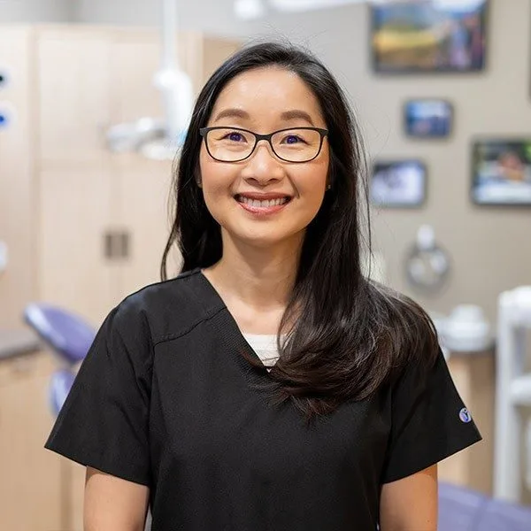 Dr. Siew Tan, female general and family dentist at Heritage Dental Centre in South Edmonton
